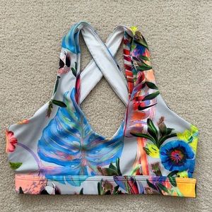 Nike Women's Indy Hyper Femme Sports Bra Pastel Floral Size Small